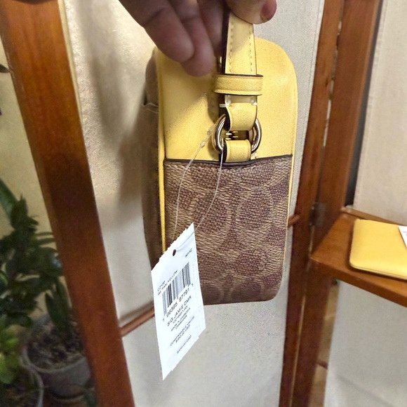 Coach Jamie Camera Bag - Picture 4 of 7